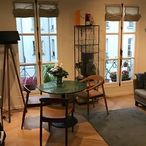 hostnfly-apartments-beautiful-renovated-apt-in-the.fr-paris.fr/