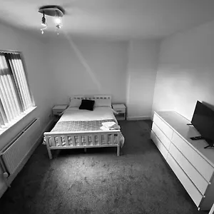 deluxe-home-in-balby-doncaster.yorkshirehotels.net/